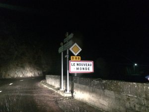 Panneau le nouveau monde par Olivier Vadrot